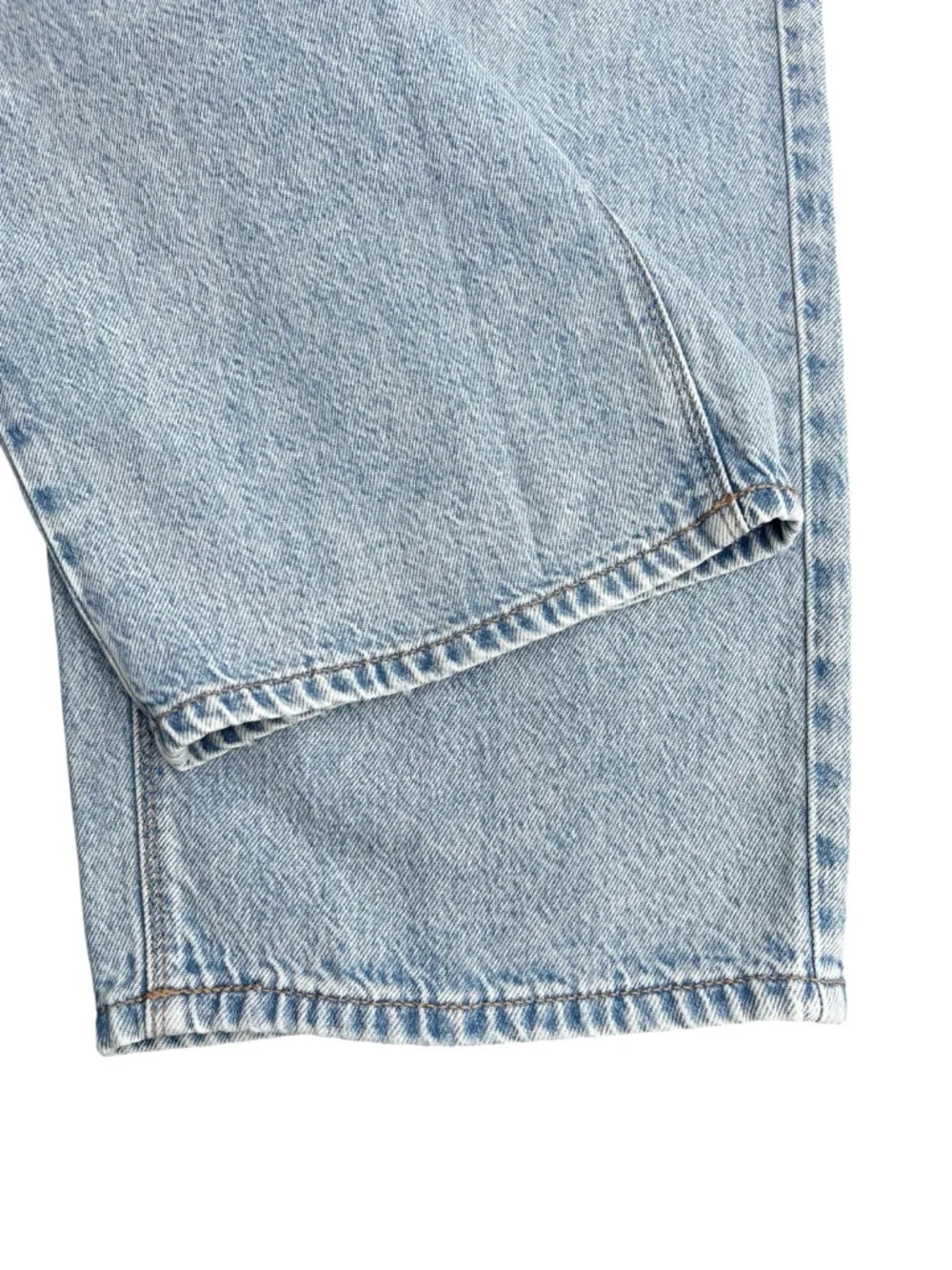 NWT Reitmans Light Blue High Rise Barrel Leg Jeans (33x28) - Picture 8 of 12